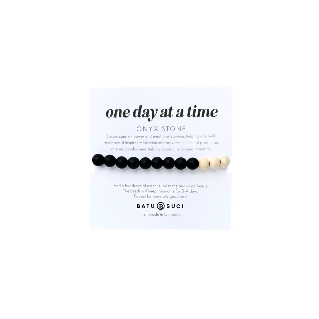 One Day at a Time Diffuser Bracelet  |  Onyx Aromatherapy Bracelet