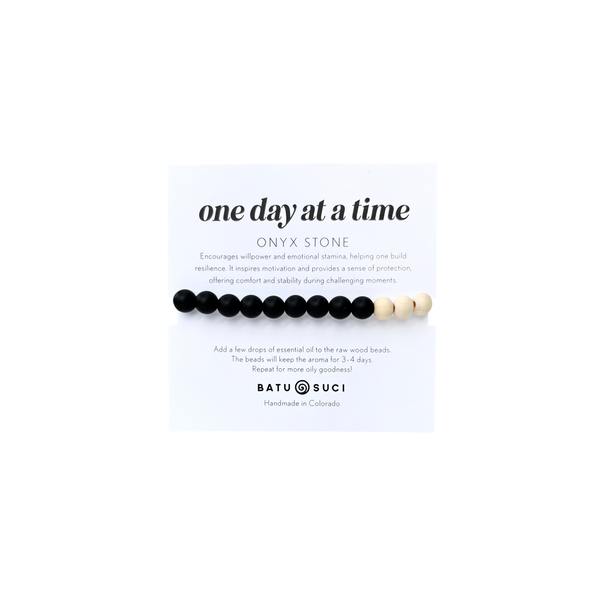 One Day at a Time Diffuser Bracelet  |  Onyx Aromatherapy Bracelet
